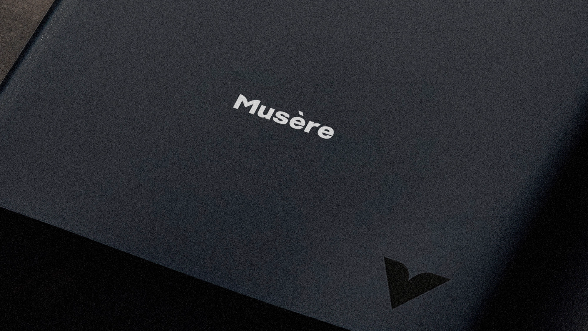 musere – 2000×1125